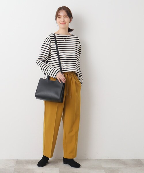 SHOO・LA・RUE（シューラルー）の「◆一枚革風スクエアトート（トートバッグ・レディース・グレー/ブラック/ダークブラウン/ワインレッド・00）」の5枚目の写真