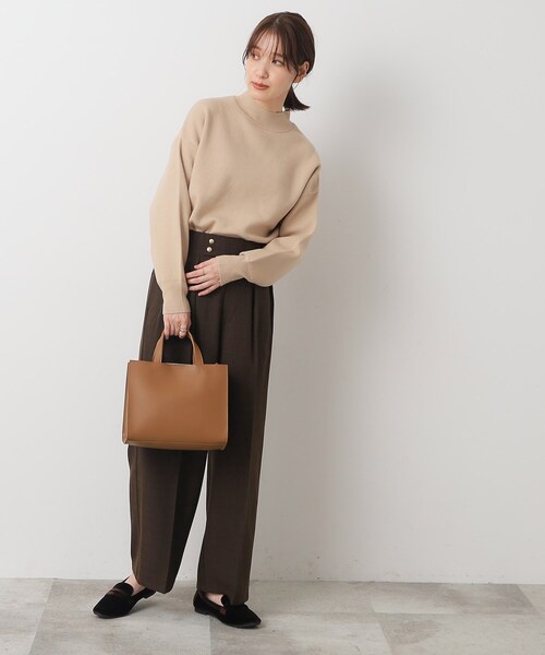 SHOO・LA・RUE（シューラルー）の「◆一枚革風スクエアトート（トートバッグ・レディース・グレー/ブラック/ダークブラウン/ワインレッド・00）」の7枚目の写真