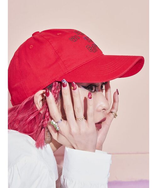 jouetie（ジュエティ）の「AAKE×jouetie ロゴキャップ【コラボ】（キャップ・レディース・レッド/ブラック・FREE）」の2枚目の写真