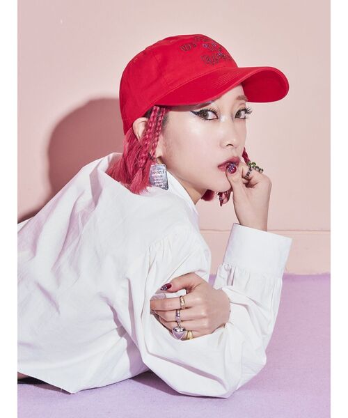 jouetie（ジュエティ）の「AAKE×jouetie ロゴキャップ【コラボ】（キャップ・レディース・レッド/ブラック・FREE）」の10枚目の写真