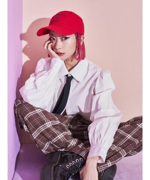 jouetie（ジュエティ）の「AAKE×jouetie ロゴキャップ【コラボ】（キャップ・レディース・レッド/ブラック・FREE）」の3枚目の写真