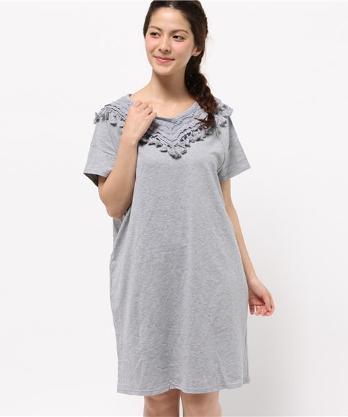 mystic（ミスティック）の「フリンジ切替ワンピース（ワンピース・レディース・ブラック/グレー/オフホワイト/ネイビー・ﾌﾘ-）」の3枚目の写真