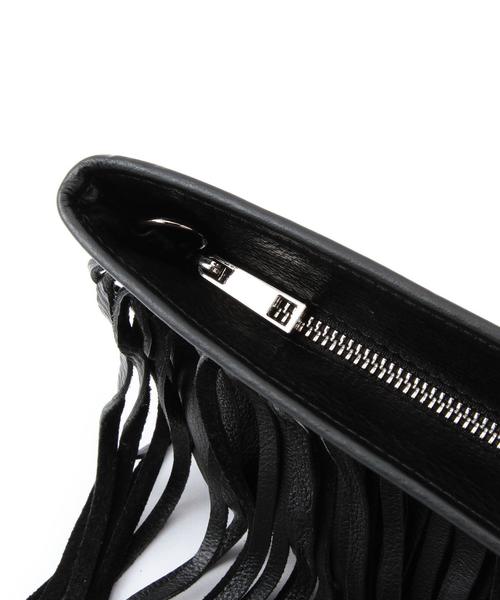 Jewel Changes（ジュエルチェンジズ）の「Posse ﾌﾘﾝｼﾞ ﾁｪｰﾝ ｸﾗｯﾁ（クラッチバッグ・レディース・オフホワイト/ブラック/ゴールド・フリー）」の7枚目の写真