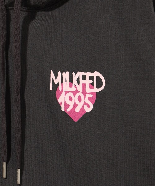 MILKFED.（ミルクフェド）の「SPRAY LOGO SWEAT HOODIE（パーカー・レディース・チャコール/ライトピンク/オフホワイト・L/M）」の11枚目の写真