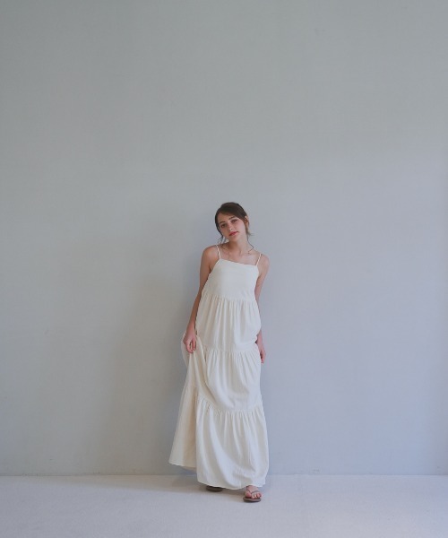 Cla STEllaR（クラステラ）の「キャミソール ワンピース カップ付き ロング ティアード（ワンピース・レディース・ホワイト/アイボリー/ブラック・M/S）」の11枚目の写真