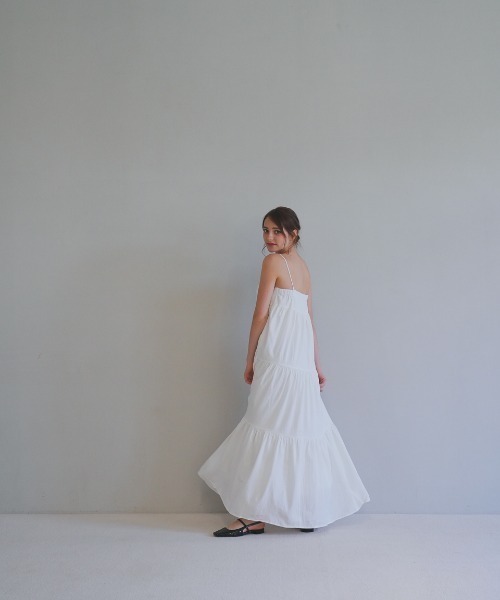 Cla STEllaR（クラステラ）の「キャミソール ワンピース カップ付き ロング ティアード（ワンピース・レディース・ホワイト/アイボリー/ブラック・M/S）」の19枚目の写真