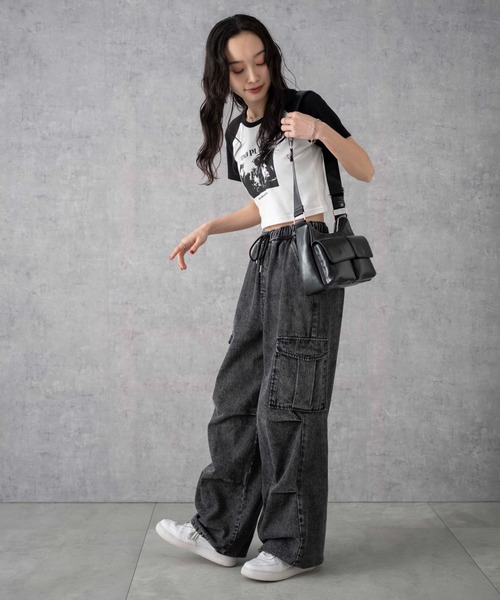 WEGO(ウィゴー)の「WEGO/デニムパラシュートカーゴパンツ(デニムパンツ・レディース・ブラック系その他/その他/コバルトブルー/ブラック/インディゴブルー/スミクロ/グレー/ブルー系1・MEDIUM/SMALL/X-SMALL)」の21枚目の写真