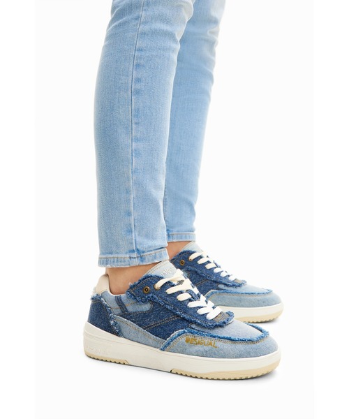 Desigual(デシグアル)の「デニムパッチワーク レトロ スニーカー(スニーカー・レディース・ブルー・25.5cm/25.0cm/24.5cm/24.0cm/23.5cm/23.0cm)」の5枚目の写真