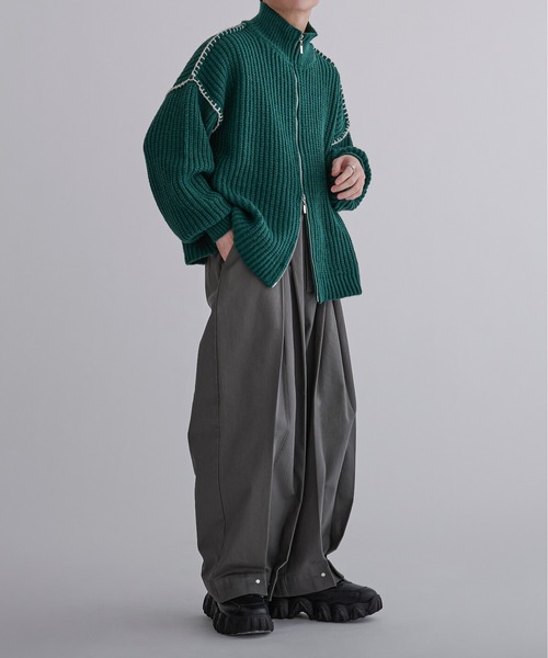 Ellno Loset（エルノロゼット）の「フィンガーホール付きステッチドライバーズニット（ニット/セーター・メンズ・ブルーグレー/ダークグリーン/ブラック・MEDIUM/LARGE）」の19枚目の写真