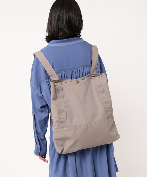 URCH RNA（アーチ アールエヌエー）の「E4958 ＵＲＣＨフタヤクバッグ（バックパック/リュック・レディース・ブラック/ナチュラル/キャメル/ブルー/グレイッシュベージュ・FREE）」の4枚目の写真