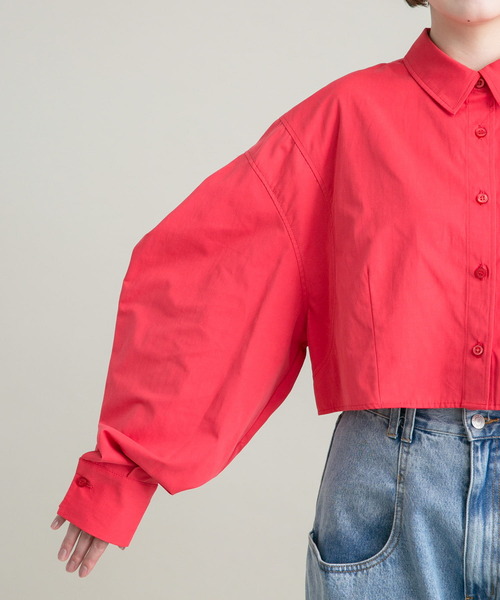 KBF(ケイビーエフ)の「ボリュームスリーブクロップドシャツ(シャツ/ブラウス・レディース・ピンク系その他/オフホワイト/ブラック・ONE)」の20枚目の写真