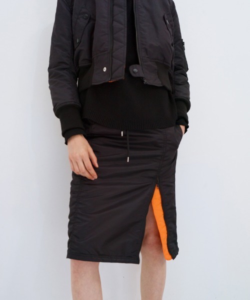 soduk(スドーク)の「Don't touch! MA-1(MA-1・レディース・カーキ/ブラック・ONE SIZE)」の4枚目の写真