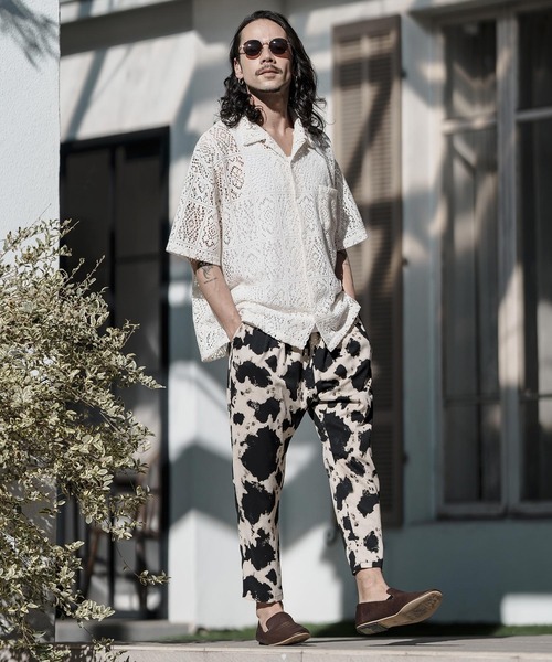 CAMBIO（カンビオ）の「mp11967- Monotone Geometric Pattern