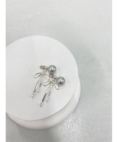 JUMELLE（ジュメロ）の「lu ribbon pierce（ピアス（両耳用）・レディース・シルバー・FREE）」の11枚目の写真