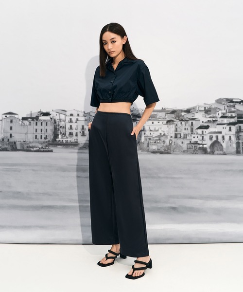 CHARLES & KEITH(チャールズ & キース)の「Toni トニー パッフィーストラップトングサンダル(サンダル・レディース・ブラック系その他2/オフホワイト/オレンジ・25cm/24.5cm/23.5cm/23cm/22.5cm)」の5枚目の写真