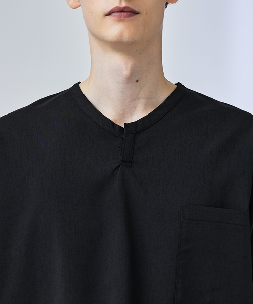 ABAHOUSE(アバハウス)の「【ストレッチドライ】キーネック 半袖Tシャツ / スキッパーシャツ(Tシャツ/カットソー・メンズ・ブラック/ホワイト/ベージュ/グリーン系その他・46/48)」の8枚目の写真