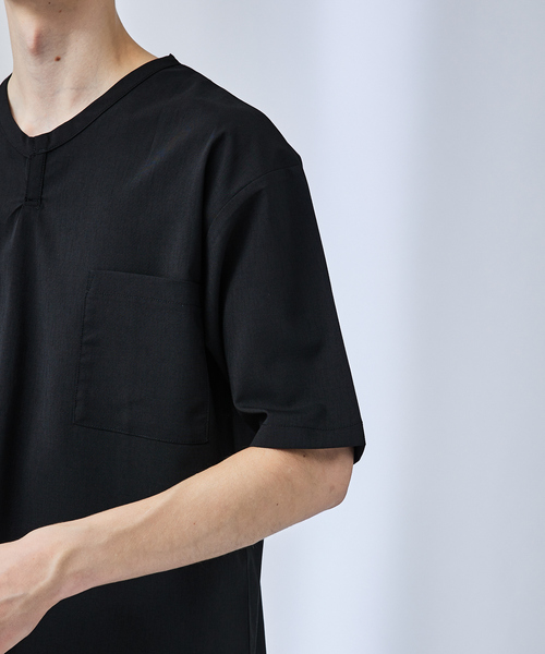 ABAHOUSE(アバハウス)の「【ストレッチドライ】キーネック 半袖Tシャツ / スキッパーシャツ(Tシャツ/カットソー・メンズ・ブラック/ホワイト/ベージュ/グリーン系その他・46/48)」の9枚目の写真