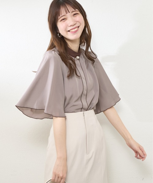 【新品・タグ付き】ドルチェパールフレアブラウスホワイト パール付きブラウス｜TOPS｜レディースファッション通販のM.deux