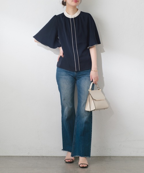 natural couture（ナチュラルクチュール）の「【WEB限定】パール釦ポイントバイカラーフレア5分袖ブラウス（シャツ/ブラウス・レディース・ベージュ系その他/ピンク/ネイビー/ドット/ピンクベージュ/サックスブルー/オフホワイト/その他1・FREE）」の22枚目の写真