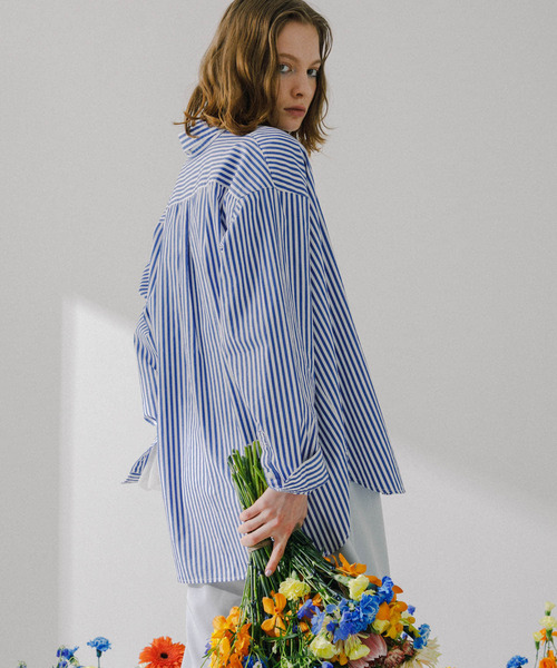 SENSE OF PLACE by URBAN RESEARCH(センスオブプレイスバイアーバンリサーチ)の「hxcyyd × SOP ストライプフラワーパッチマルチシャツ(UNISEX)(シャツ/ブラウス・メンズ・その他2/その他1・LARGE/MEDIUM)」の4枚目の写真