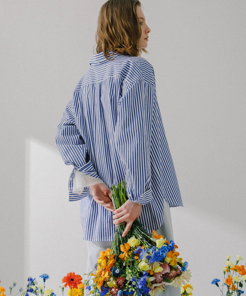 SENSE OF PLACE by URBAN RESEARCH(センスオブプレイスバイアーバンリサーチ)の「hxcyyd × SOP ストライプフラワーパッチマルチシャツ(UNISEX)(シャツ/ブラウス・メンズ・その他2/その他1・LARGE/MEDIUM)」の3枚目の写真