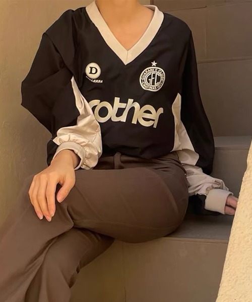 LAFFMO（ラフモ）の「ユニフォームロゴナイロントップス（その他トップス・レディース・ブラック/ブルー/グリーン・F）」の10枚目の写真