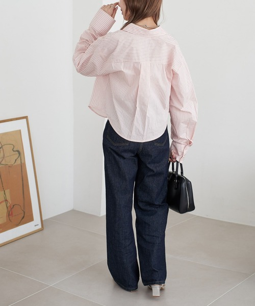 DISCOAT（ディスコート）の「【WEB限定】ストライプクロップドシャツ（シャツ/ブラウス・レディース・ベージュ/ピンク/アイボリー/ブルー・FREE）」の6枚目の写真