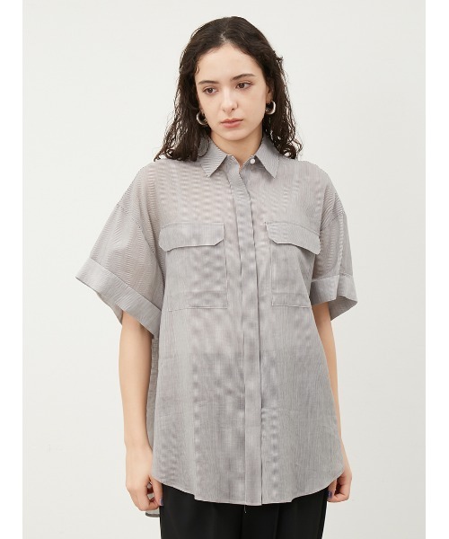 Mila Owen（ミラオーウェン）の「綿麻BIGポケット半袖シャツ（シャツ/ブラウス・レディース・チャコールグレー/イエロー/ストライプ/ホワイト・FREE）」の4枚目の写真