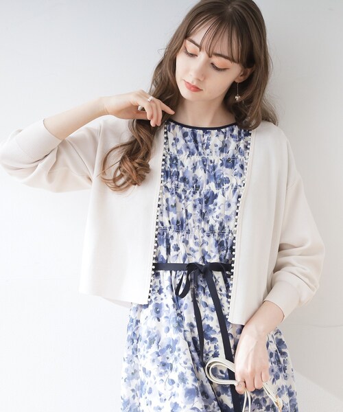 couture brooch(クチュールブローチ)の「◆パール調トリミングボレロ(カーディガン/ボレロ・レディース・ライトブルー/アイボリー/ブラック・38/42)」の2枚目の写真