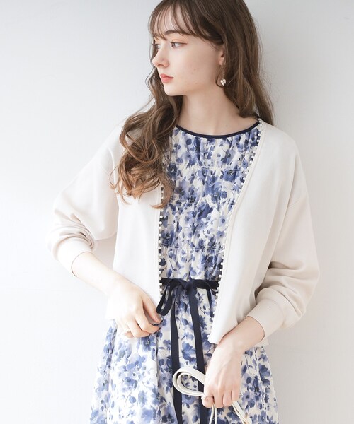 couture brooch(クチュールブローチ)の「◆パール調トリミングボレロ(カーディガン/ボレロ・レディース・ライトブルー/アイボリー/ブラック・38/42)」の12枚目の写真