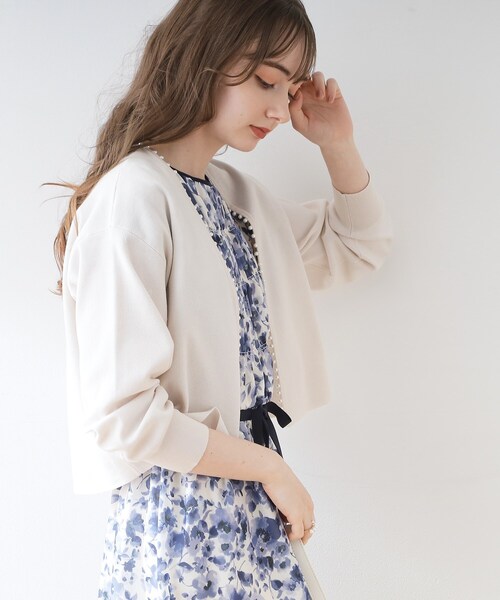 couture brooch(クチュールブローチ)の「◆パール調トリミングボレロ(カーディガン/ボレロ・レディース・ライトブルー/アイボリー/ブラック・38/42)」の13枚目の写真