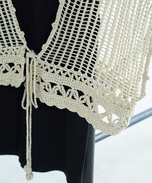 FREAK'S STORE(フリークスストア)の「FREAK’S STORE/フリークスストア The Yarn. かぎ編み調 ベスト(ベスト・レディース・ベージュ/ブラック・フリ-)」の10枚目の写真