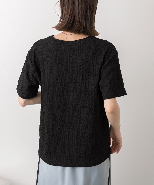 ad thie(アドティエ)の「リンクル クルーネック カットソー(Tシャツ/カットソー・レディース・オフホワイト/ブラック/ライトグリーン・FREE)」の10枚目の写真