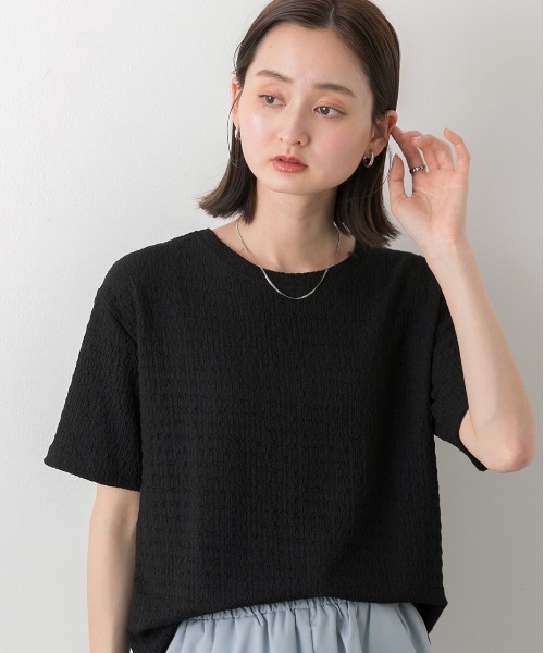ad thie(アドティエ)の「リンクル クルーネック カットソー(Tシャツ/カットソー・レディース・オフホワイト/ブラック/ライトグリーン・FREE)」の11枚目の写真
