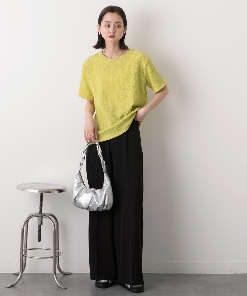 ad thie(アドティエ)の「リンクル クルーネック カットソー(Tシャツ/カットソー・レディース・オフホワイト/ブラック/ライトグリーン・FREE)」の13枚目の写真