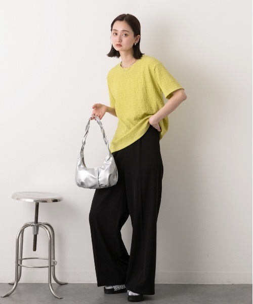 ad thie(アドティエ)の「リンクル クルーネック カットソー(Tシャツ/カットソー・レディース・オフホワイト/ブラック/ライトグリーン・FREE)」の16枚目の写真