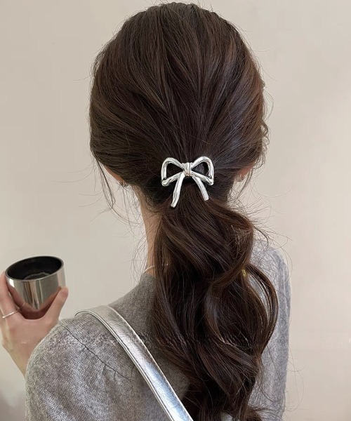 E&C closet…（イーアンドシークローゼット）の「メタルリボンヘアゴム（L）（ヘアゴム・レディース・シルバー/ゴールド・FREE）」の8枚目の写真