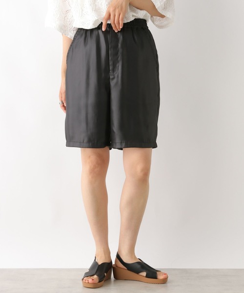 LEPSIM（レプシィム）の「光沢ショートパンツ　125329（その他パンツ・レディース・チャコールグレー/ブラック・FREE）」の9枚目の写真