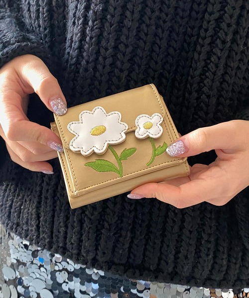 【セール】【Casselini】モチーフウォレット 242-110601（財布）｜Casselini（キャセリーニ） 6,508円