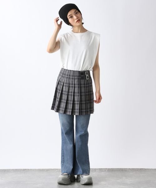 赤緑ゼニス　調整パーツ付き　65枚 JEANASIS（ジーナシス）の「Wベルトプリーツミニスカート/137093