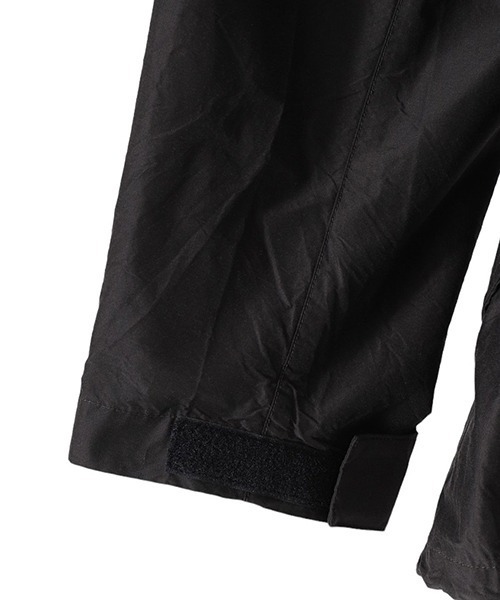 marka（マーカ）の「marka / マーカ：ECWCS JACKET - organic cotton silk high count -：M24C-01BL01C[COR]（ミリタリージャケット・メンズ・チャコール・1/2）」の5枚目の写真
