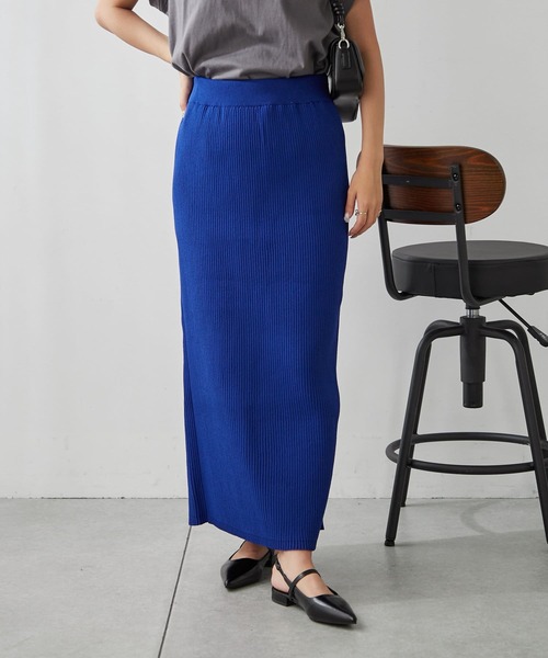 Remind me and forever(リマインドミーアンドフォーエバー)の「着痩せロングナロースカート(スカート・レディース・ロイヤルブルー/ブラウン/ブラック・FREE)」の3枚目の写真