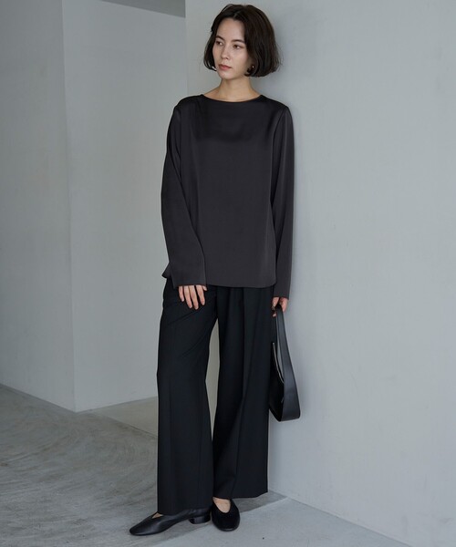 UNFILO(アンフィーロ)の「タックワイドパンツ(その他パンツ・レディース・グレー系/ブラウン系3/ベージュ系/ブラック系・X-SMALL/SMALL/MEDIUM/LARGE)」の9枚目の写真