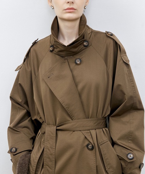美品 theory luxe ダブルブレスト トレンチコート バックベルト 40 BOSS - ダブルブレスト トレンチコート バックル付きベルト - ベージュ