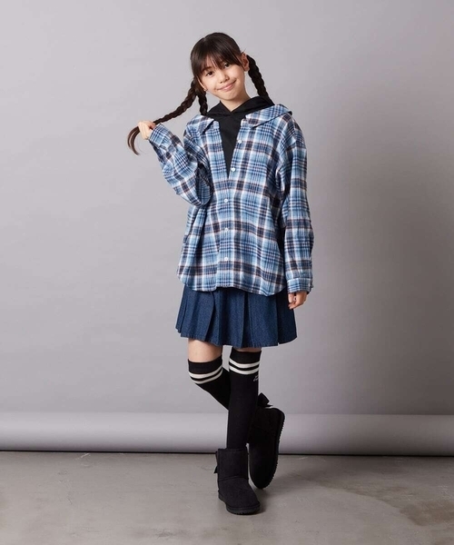 a.v.v（アーヴェヴェ）の「[140-150]【ふんわり重ね着】レイヤードシャツ（シャツ/ブラウス・キッズ・ブラック/ブルー・140/150）」の15枚目の写真