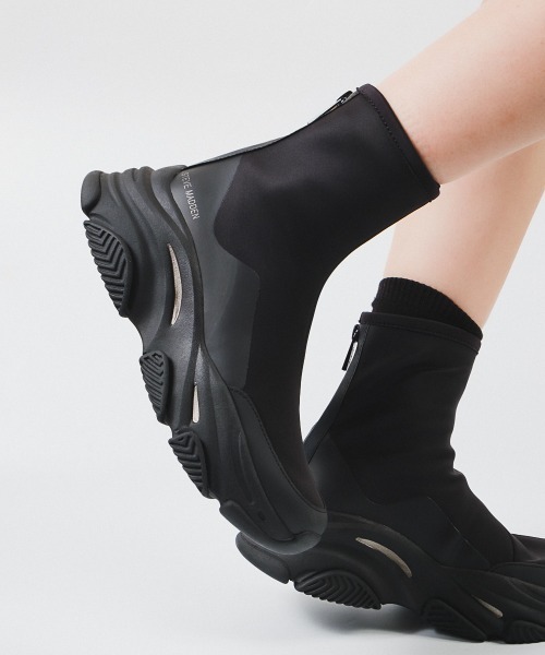 【スティーブマデン】ドロシア ICEBOX Rhinestone Men's Low-Top Lace-Up Sneaker – Steve Madden