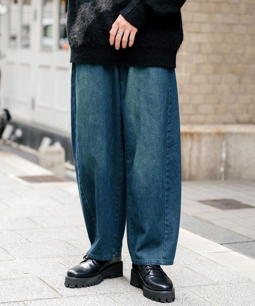 Rocky Monroe(ロッキーモンロー)の「バレルレッグジーンズ ワイドデニムパンツ(デニムパンツ・メンズ・ライトブラック/ケミカルウォッシュ/ワンウォッシュ/ブラック/インディゴブルー・M/L/XL)」の21枚目の写真