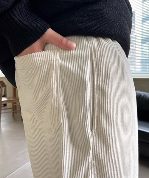 NOWLE（ノウル）の「【NOWLE】ワイドシルエット ドレープ コーデュロイ パンツ（その他パンツ・メンズ・ダークカーキ/オフホワイト・MEDIUM/SMALL/X-LARGE/LARGE）」の17枚目の写真