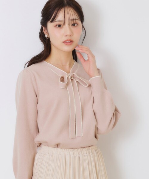 couture brooch(クチュールブローチ)の「【レディライクな華奢見せニット】配色ラインリボンタイニット(ニット/セーター・レディース・アイボリー/サンドベージュ/ブラック・38/42)」の4枚目の写真