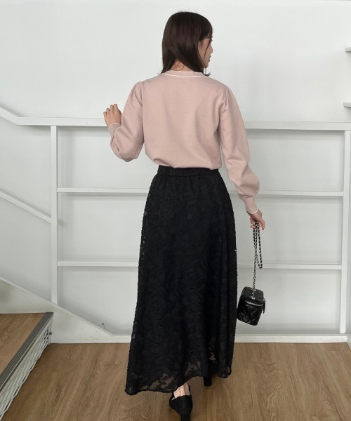 couture brooch(クチュールブローチ)の「【レディライクな華奢見せニット】配色ラインリボンタイニット(ニット/セーター・レディース・アイボリー/サンドベージュ/ブラック・38/42)」の8枚目の写真